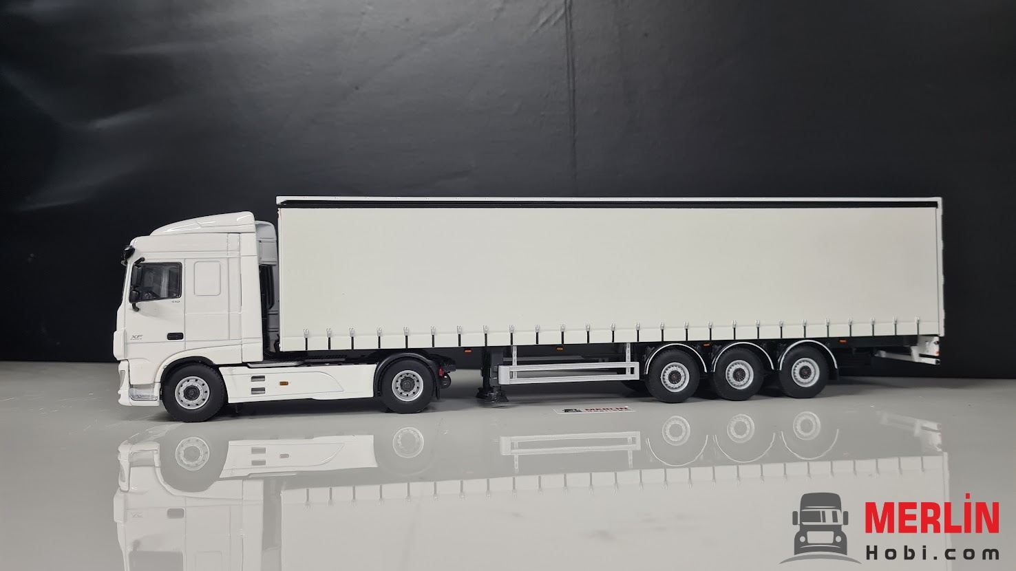 1/50 Daf XF 4x2 SC + Perdeli / Tenteli Dorse Tır Çekici