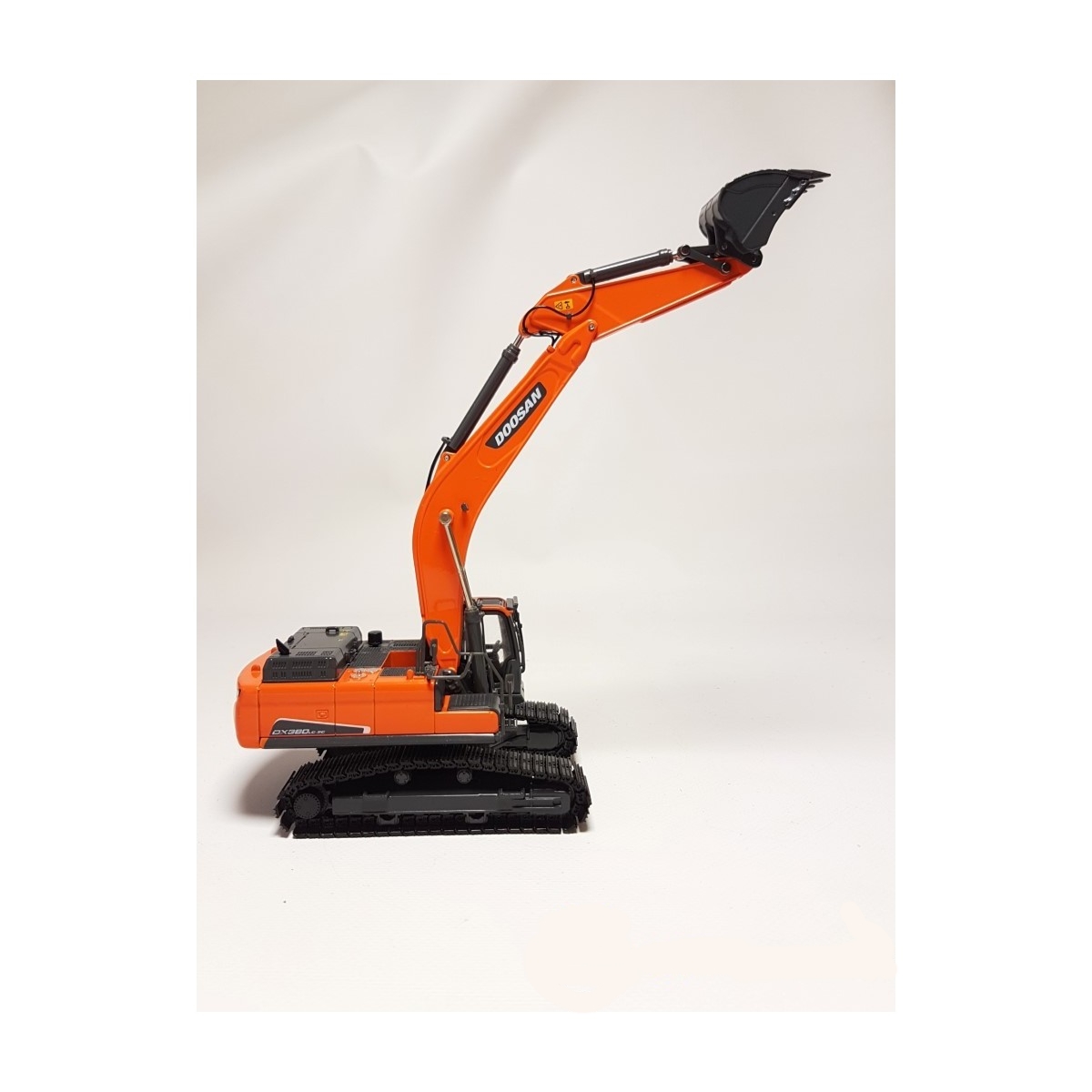 Doosan  DX380LC-9 Paletli Eskavatör