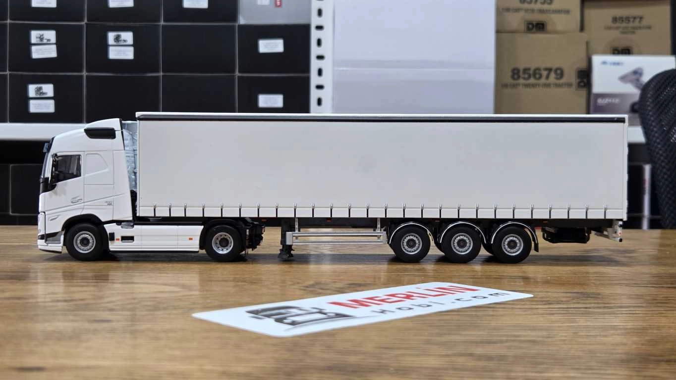1/50 - VOLVO FH5  4X2 + Tenteli  Trailer - Beyaz