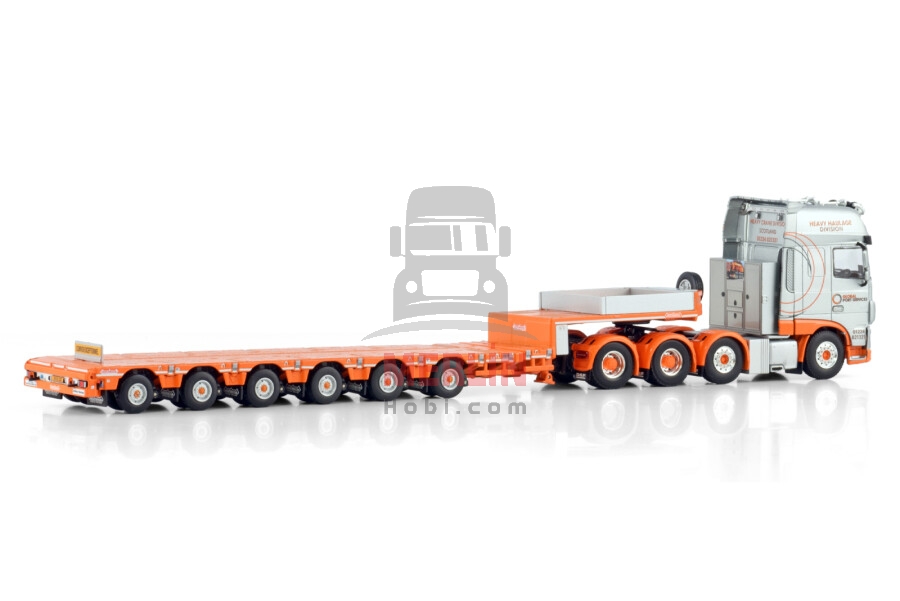 1/50 Global Crane Services; DAF XF SUPER SPACE CAB MY2017 8X4 NOOTEBOOM MANOOVR - 6 AXLE