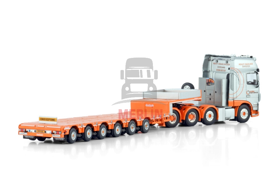 1/50 Global Crane Services; DAF XF SUPER SPACE CAB MY2017 8X4 NOOTEBOOM MANOOVR - 6 AXLE