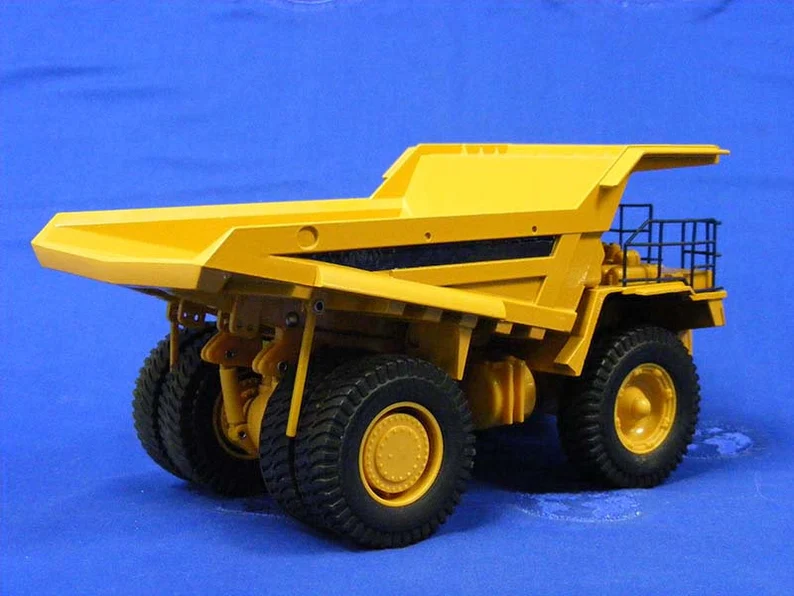 1/45 Komatsu HD785 Maden Kamyonu