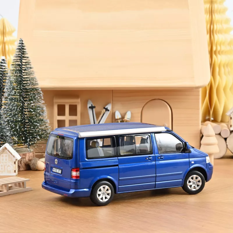 1/18 Norev VOLKSWAGEN CALİFORNİA METALİK MAVİ 2003