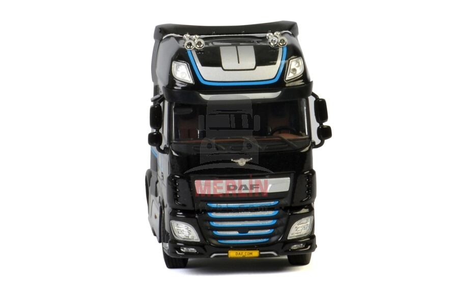 1/50 DAF XF SUPER SPACE CAB MY2017 4X2