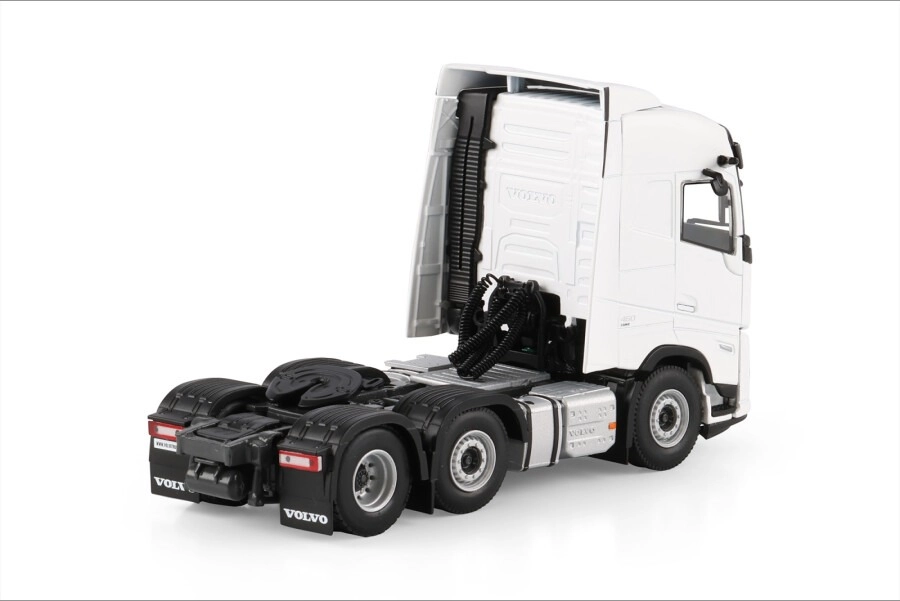 1/50 VOLVO FH AERO GLOBETROTTER 6X2 TWIN STEER