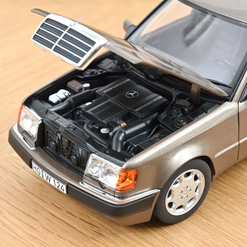 1/18 Norev Mercedes-Benz 500 E 1990 Impala metallic