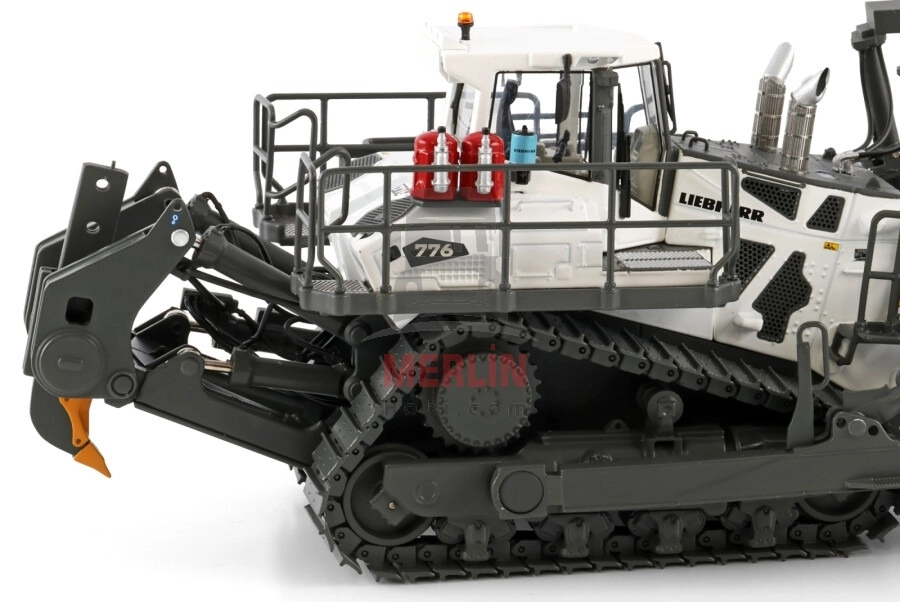 1/50 LIEBHERR PR776 MINING DOZER