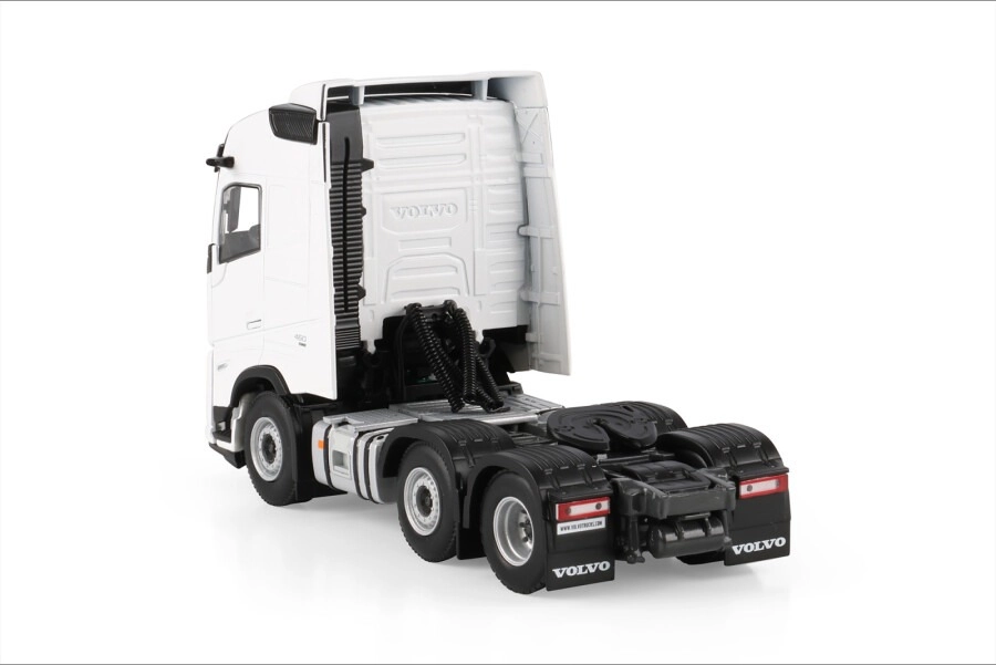 1/50 VOLVO FH AERO GLOBETROTTER 6X2 TWIN STEER