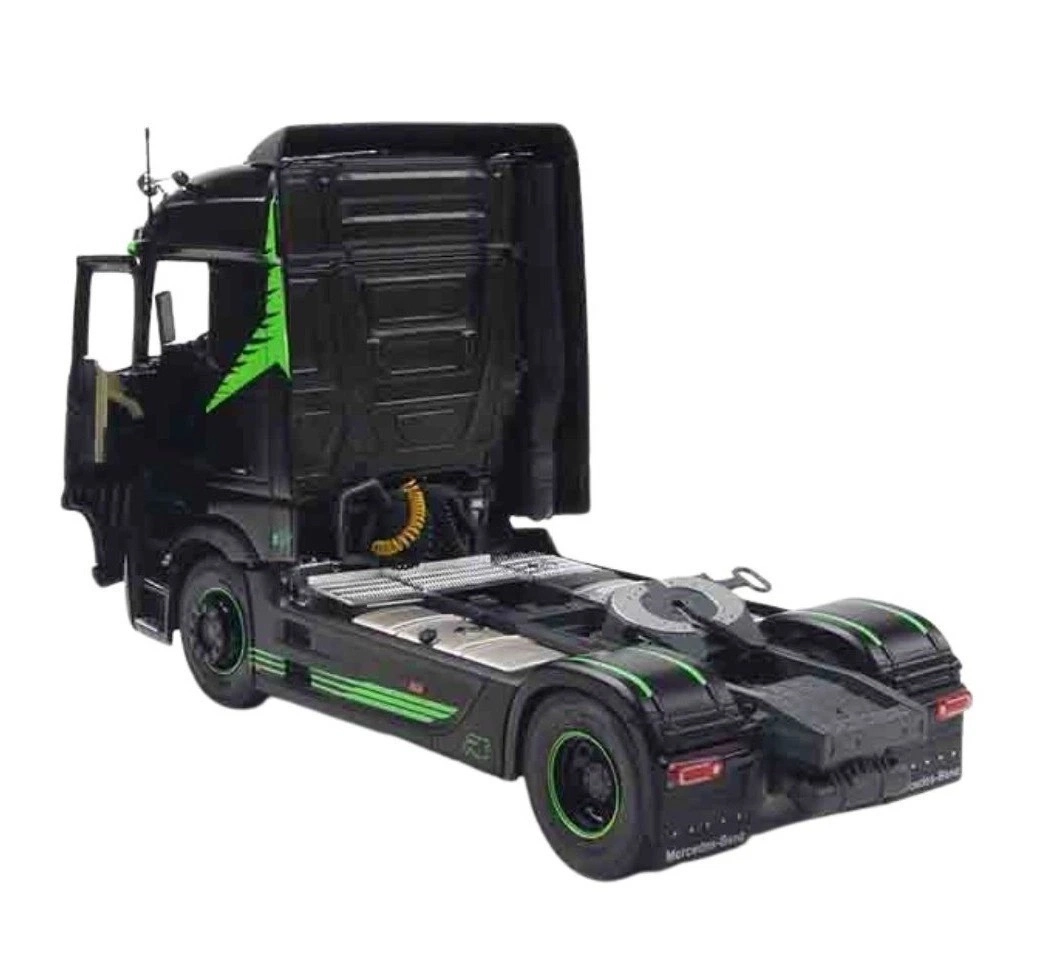 1/24 MERCEDES-BENZ ACTROS 4x2 R5 Siyah Renk