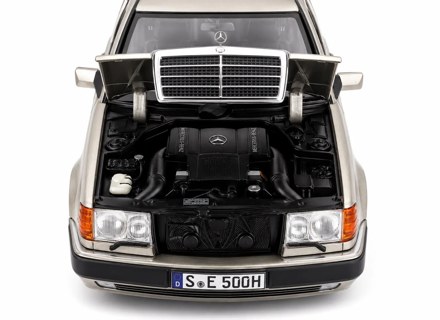 1/18 NOREV Mercedes-Benz 500 E (W124) smoke silver - B66040724