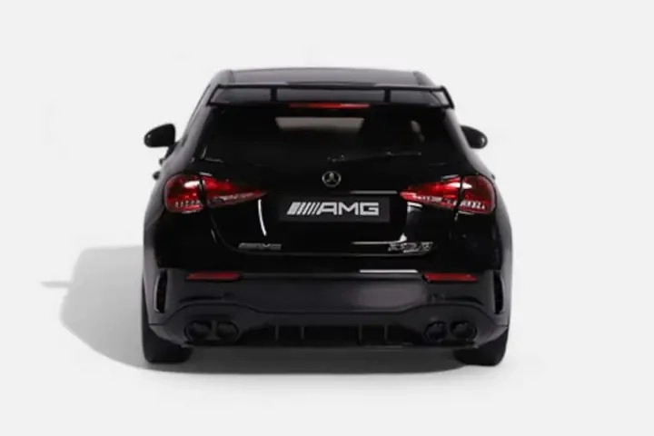 1/18 Mercedes-AMG A 45 S 4MATIC+ (Kozmos Siyah / Cosmos Black)