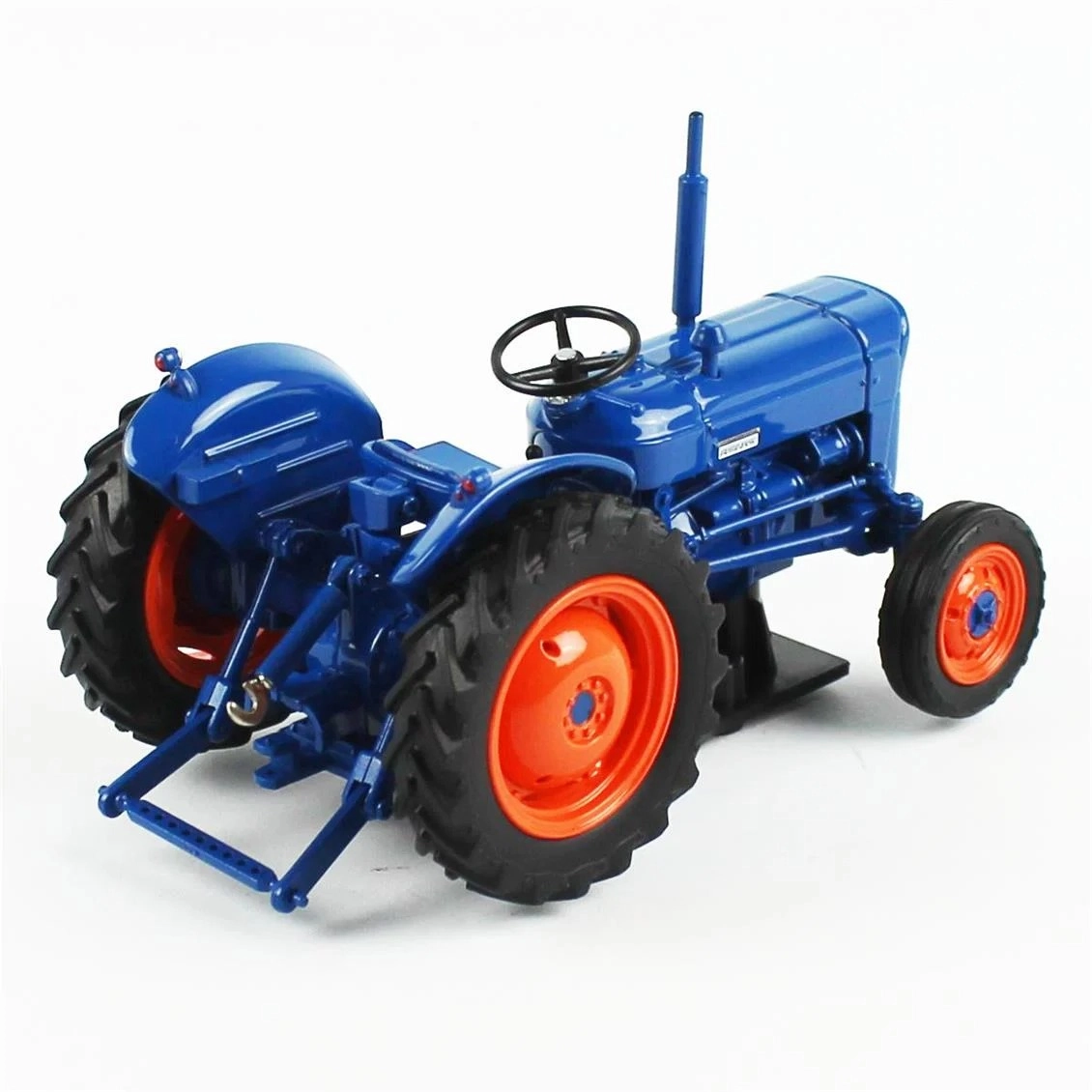 1/16 scale Fordson Power Major (1958) Tractor Diecast