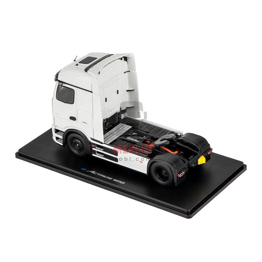 1/43  Mercedes Benz Actros 2025 - PRO Kabin Beyaz