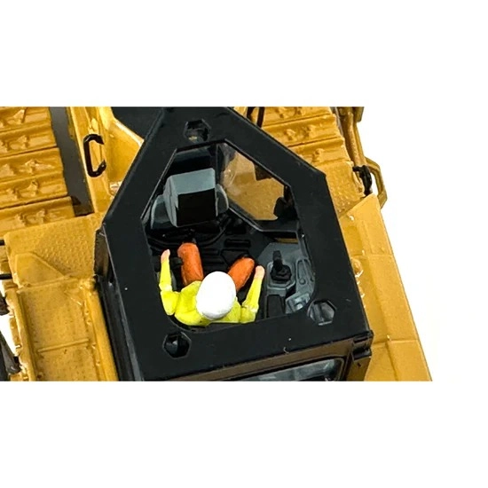 1/50 Caterpillar D8 Bulldozer Garbage Recycling