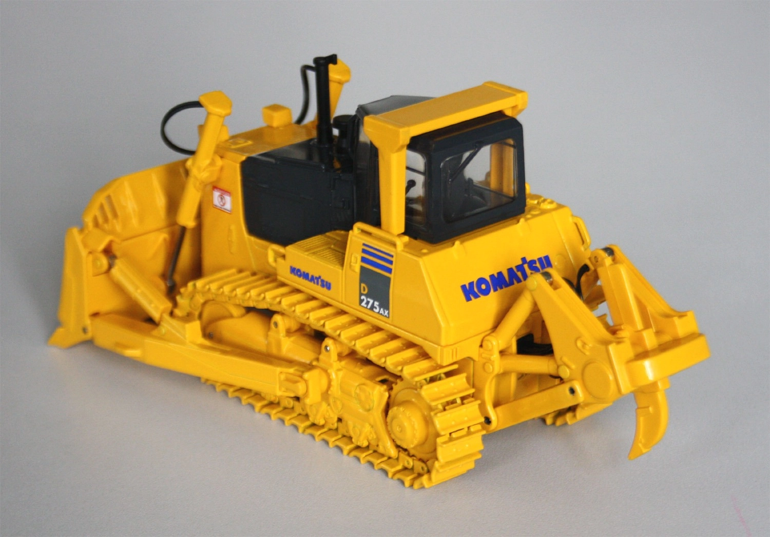 1/50 KOMATSU Dozer D275AX-5 with Sigma blade and ripper