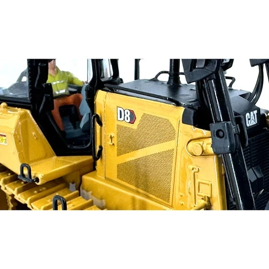 1/50 Caterpillar D8 Bulldozer Garbage Recycling