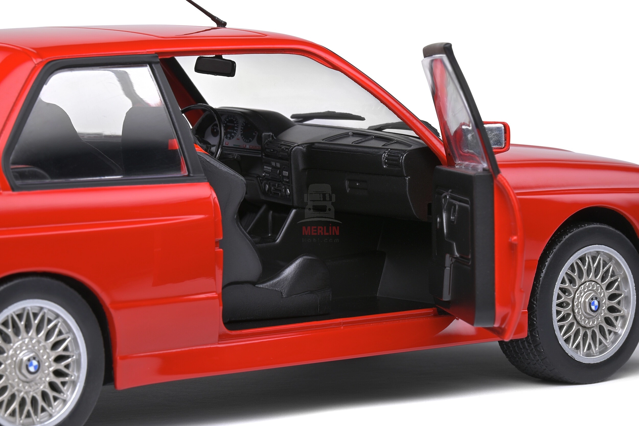 Solido 1/18 Scale S1801502 - BMW E30 M3 – Red – 1986