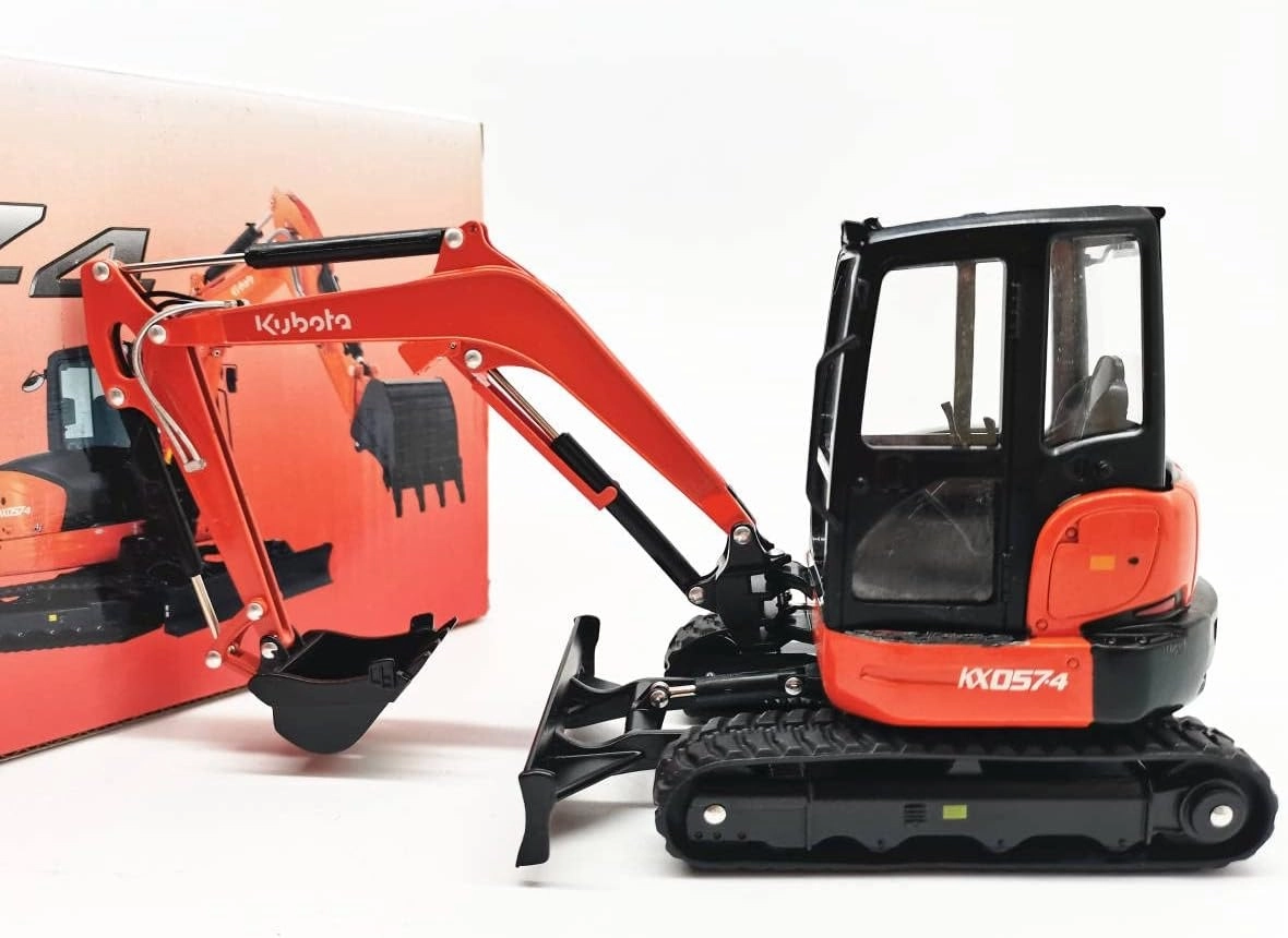 1/24 Kubota KX057-4 Eskavatör