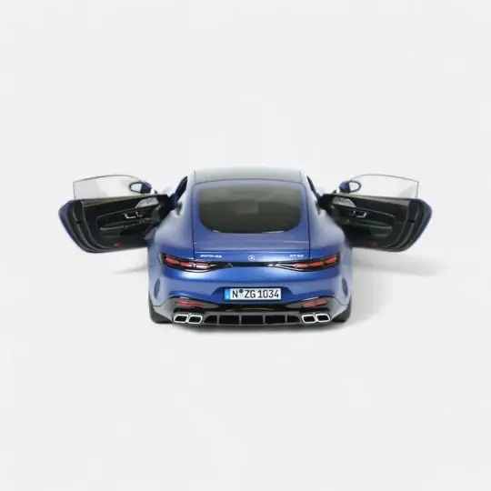 1/18 Mercedes-Benz AMG GT 63 4Matic+ C192 opalite white magno