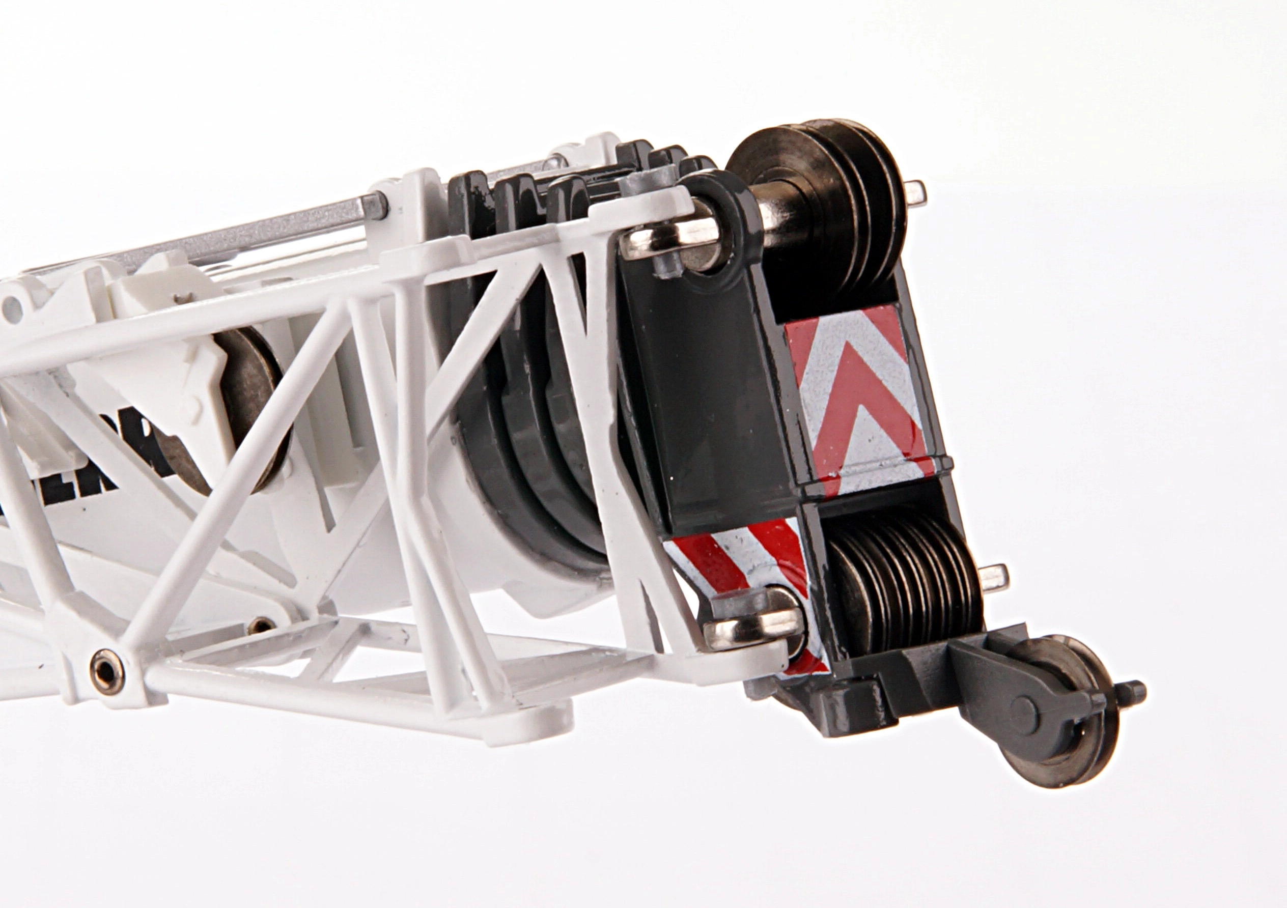 1/50 LIEBHERR LRT 1100-2.1 Zorlu Arazi Vinci