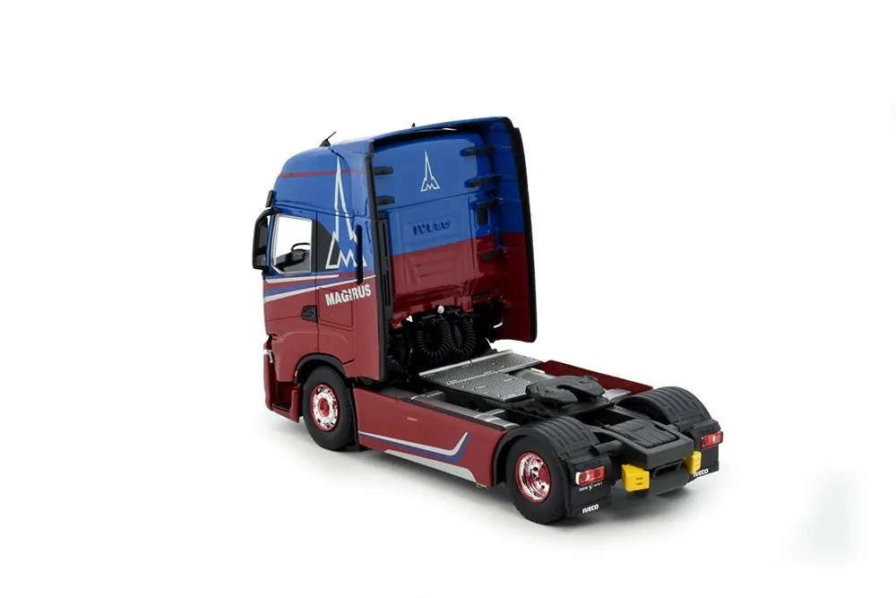 Volvo F16 4x2 black/silver