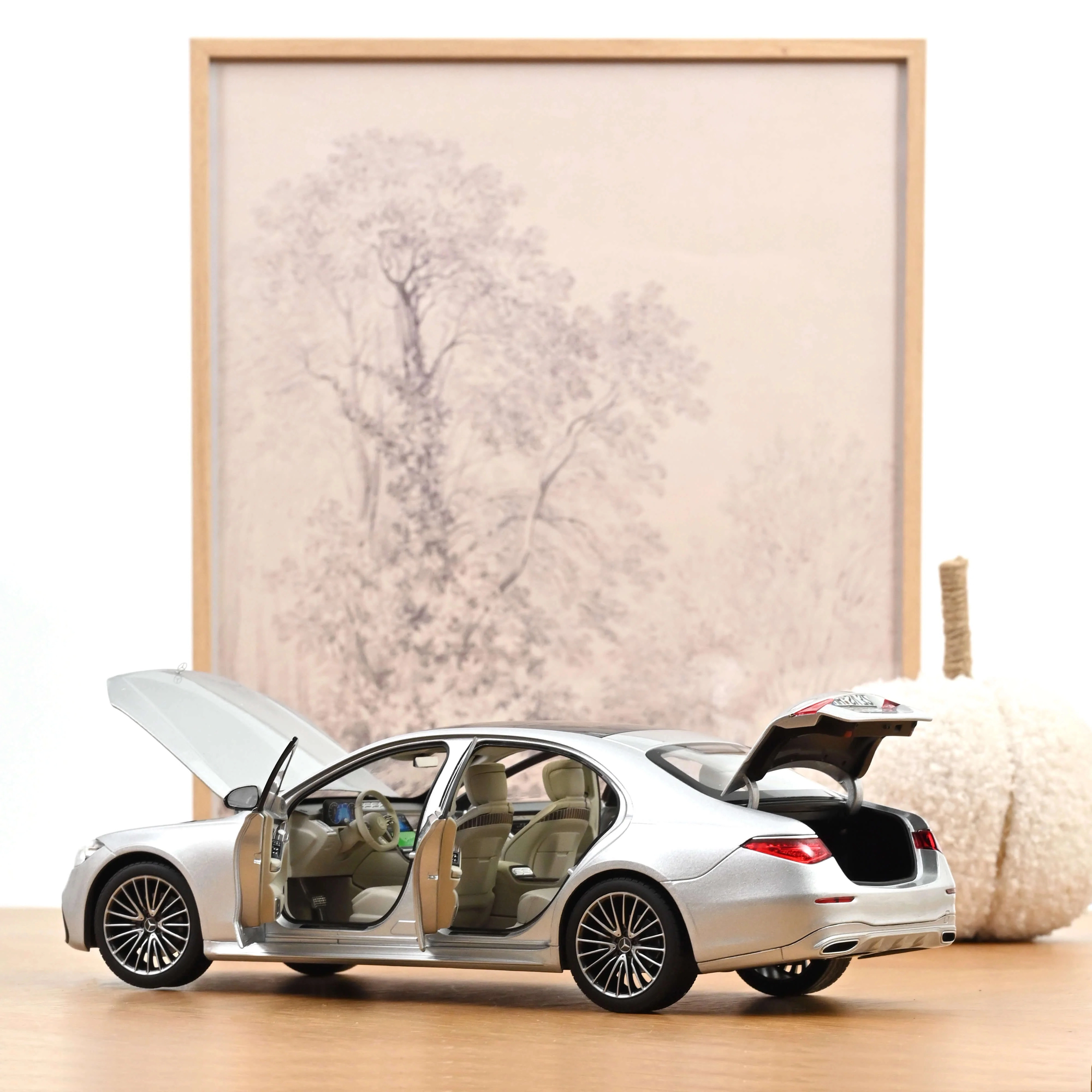 1/18 Norev Mercedes-Benz S-Class AMG-Line 2021 Brillant Silver 