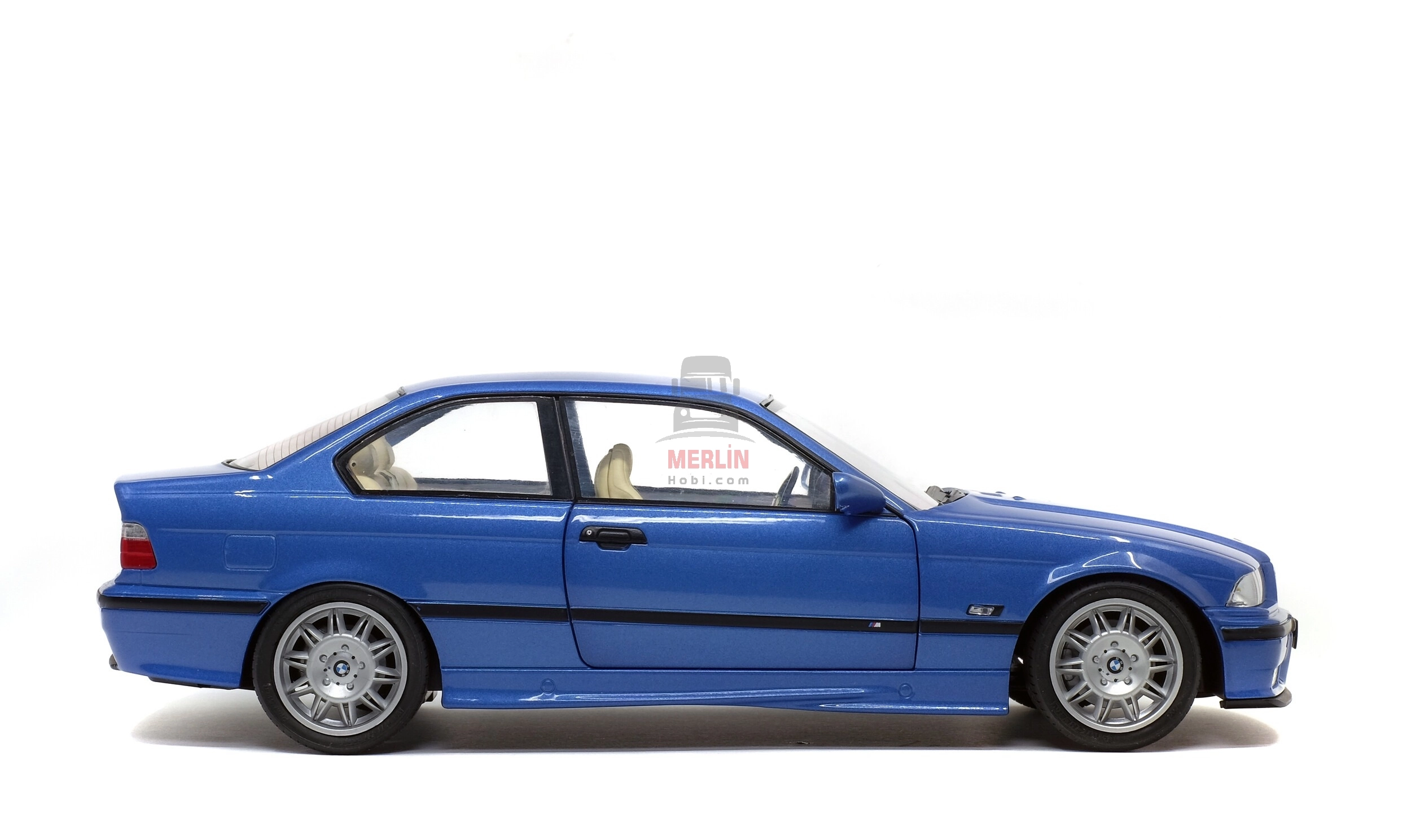 Solido 1/18 Scale S1803901 - BMW E36 Coupé M3 – Bleu Estoril – 1990