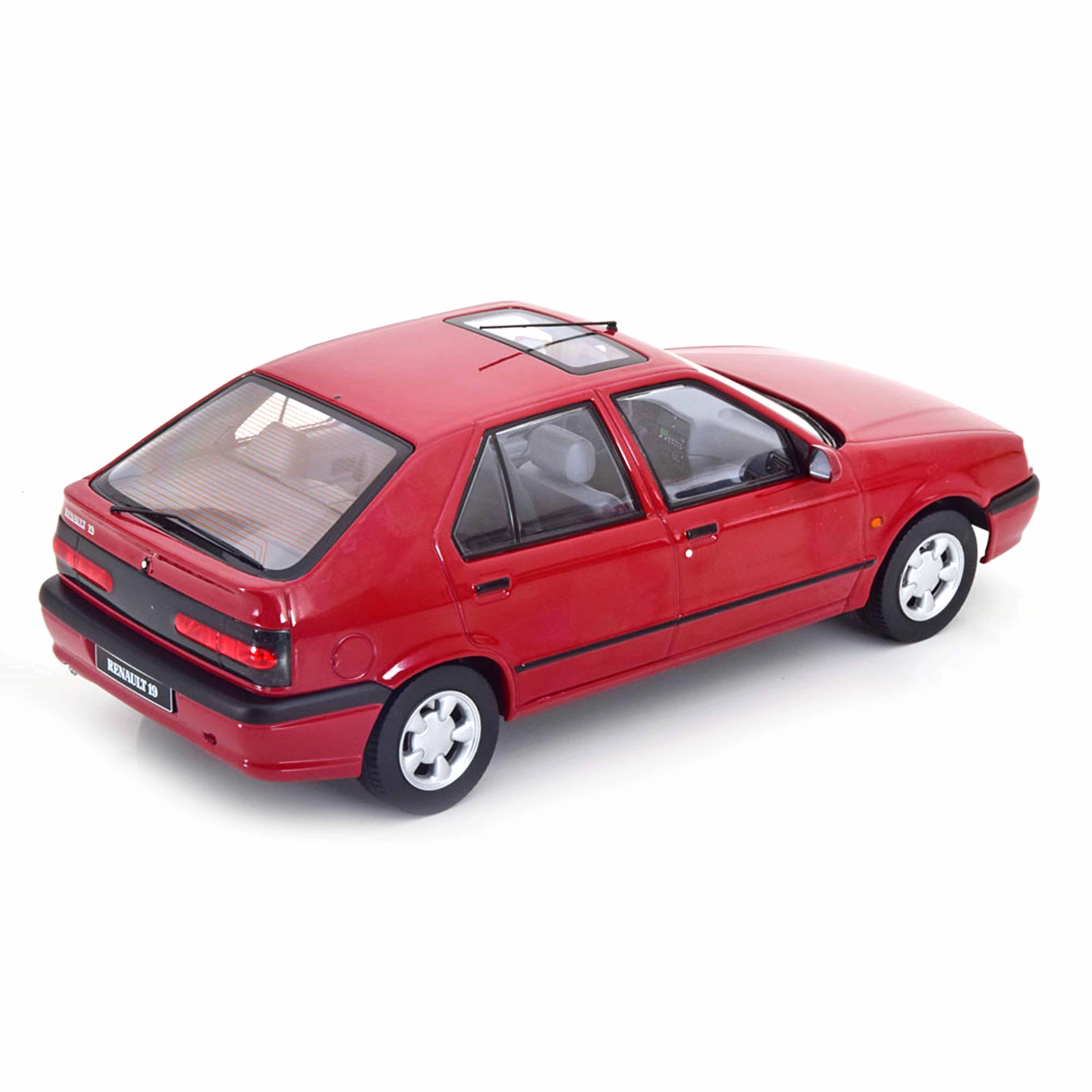 1/18 Triple9 1994 Renault 19 (Red Metallic) 