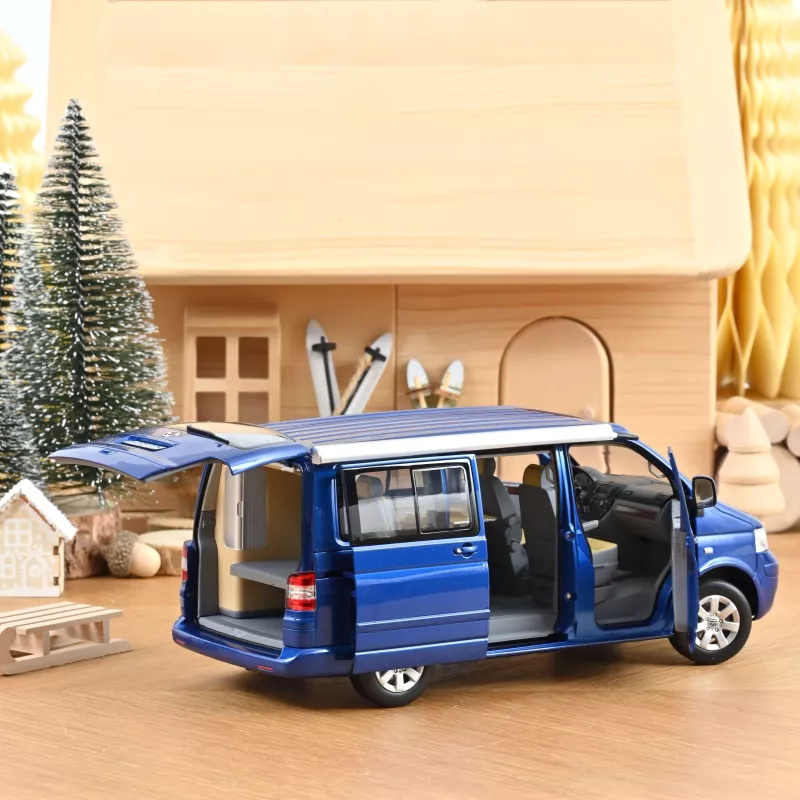 1/18 Norev VOLKSWAGEN CALİFORNİA METALİK MAVİ 2003