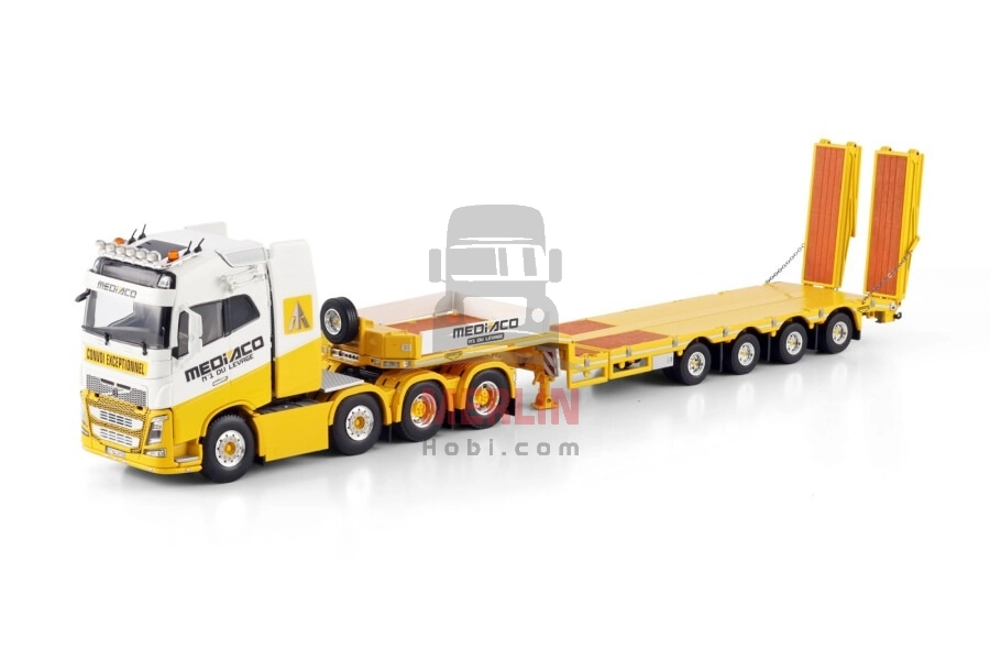 1/50 Mediaco; VOLVO FH4 GLOBETROTTER 8X4 SEMI LOW LOADER WITH RAMPS - 4 AXLE