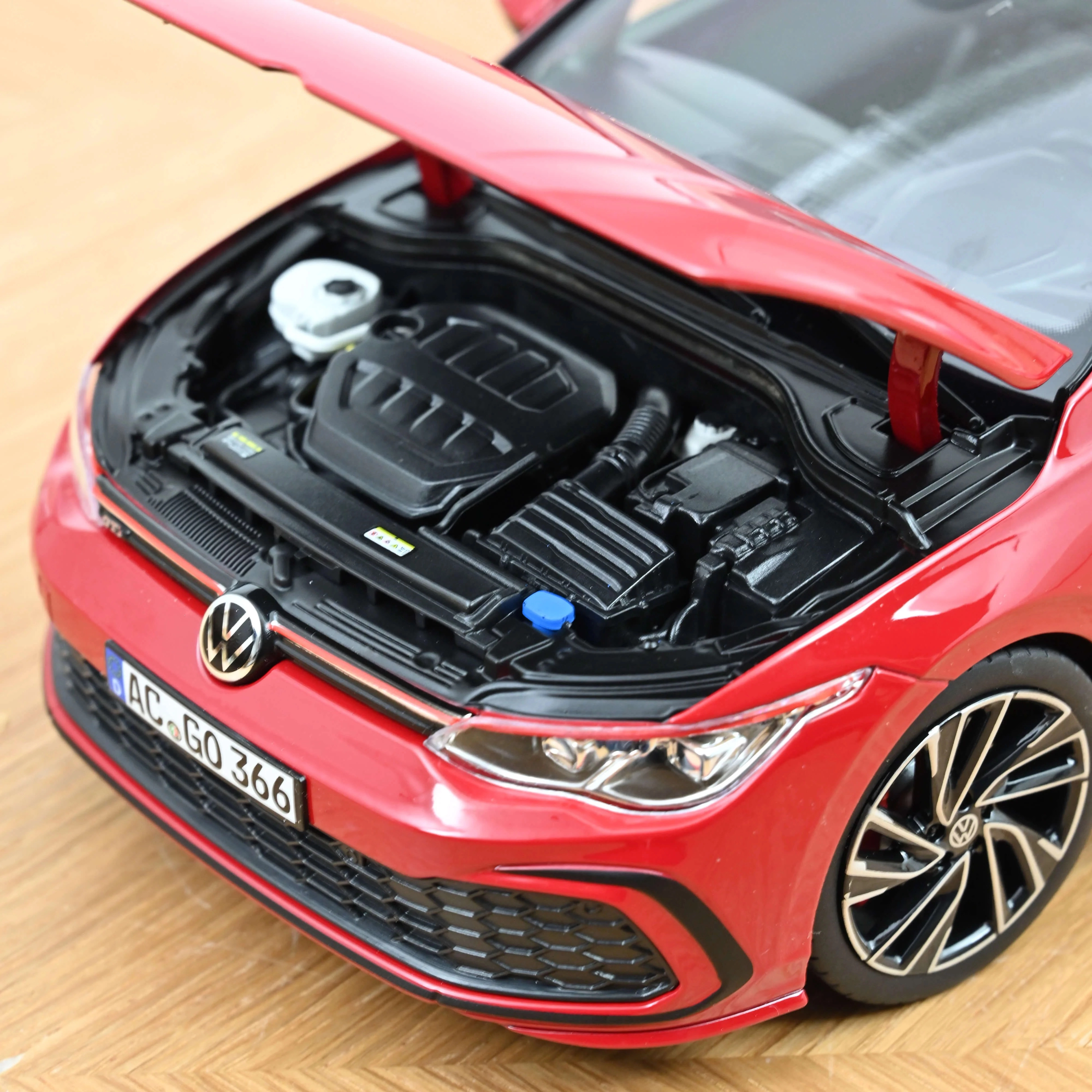 1/18 Norev VW Golf GTI 2020 Tornado red 