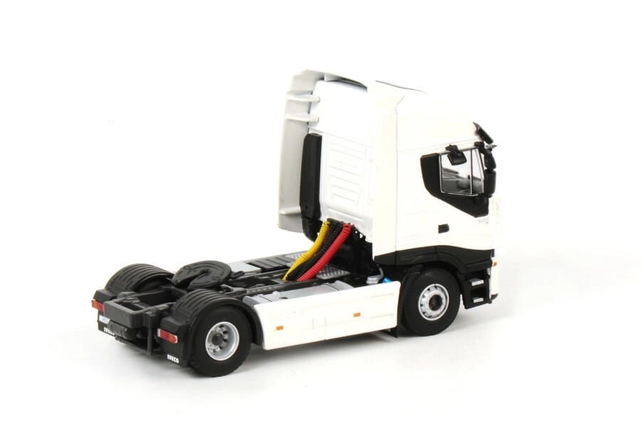 1/50  Iveco Stralis 4x2 