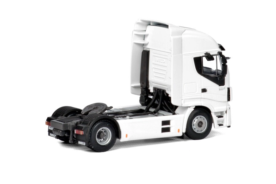 1/50  Iveco Stralis 4x2 