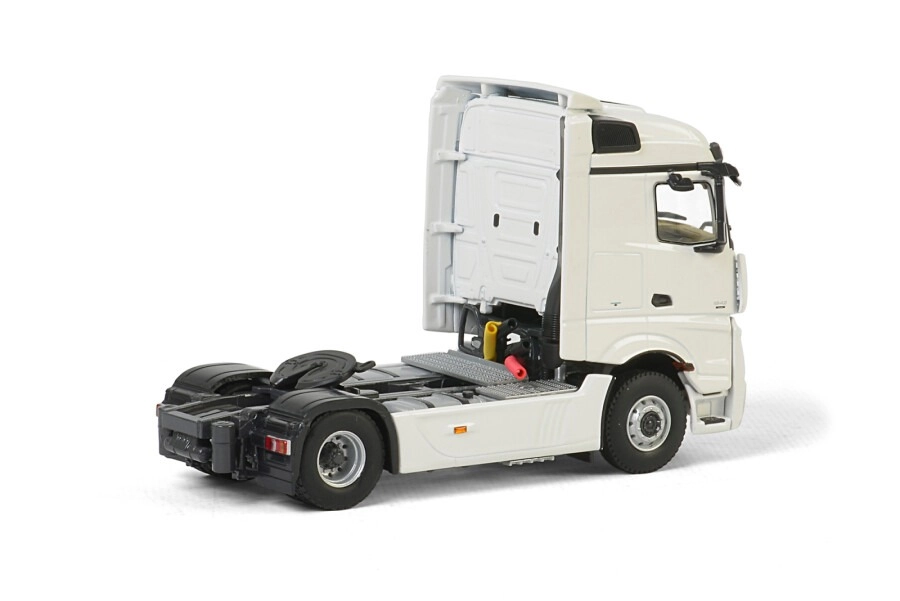 1/50 - Mercedes ACTROS MP5 GIGA SPACE 4X2 Truck