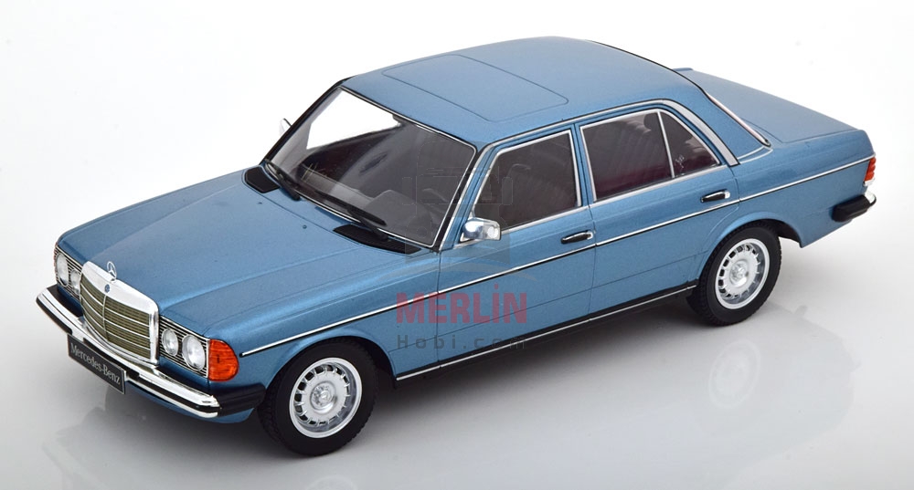 KK SCALE 1/18 Mercedes 230E W123 1975 HELLBLAU-METALLİC