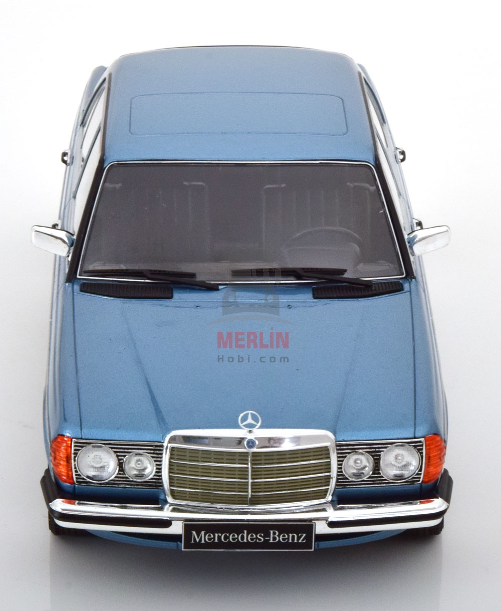 KK SCALE 1/18 Mercedes 230E W123 1975 HELLBLAU-METALLİC