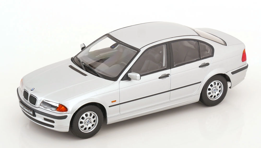 KK SCALE 1:18 BMW E46 Limousine 1999 silber