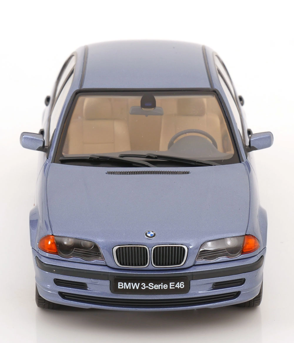 KK SCALE 1:18 BMW E46 Limousine 1999 hellblau-metallic