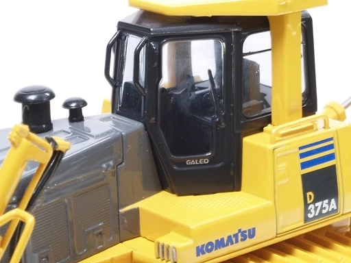 1/50 Komatsu D 375 A-5 Dozer