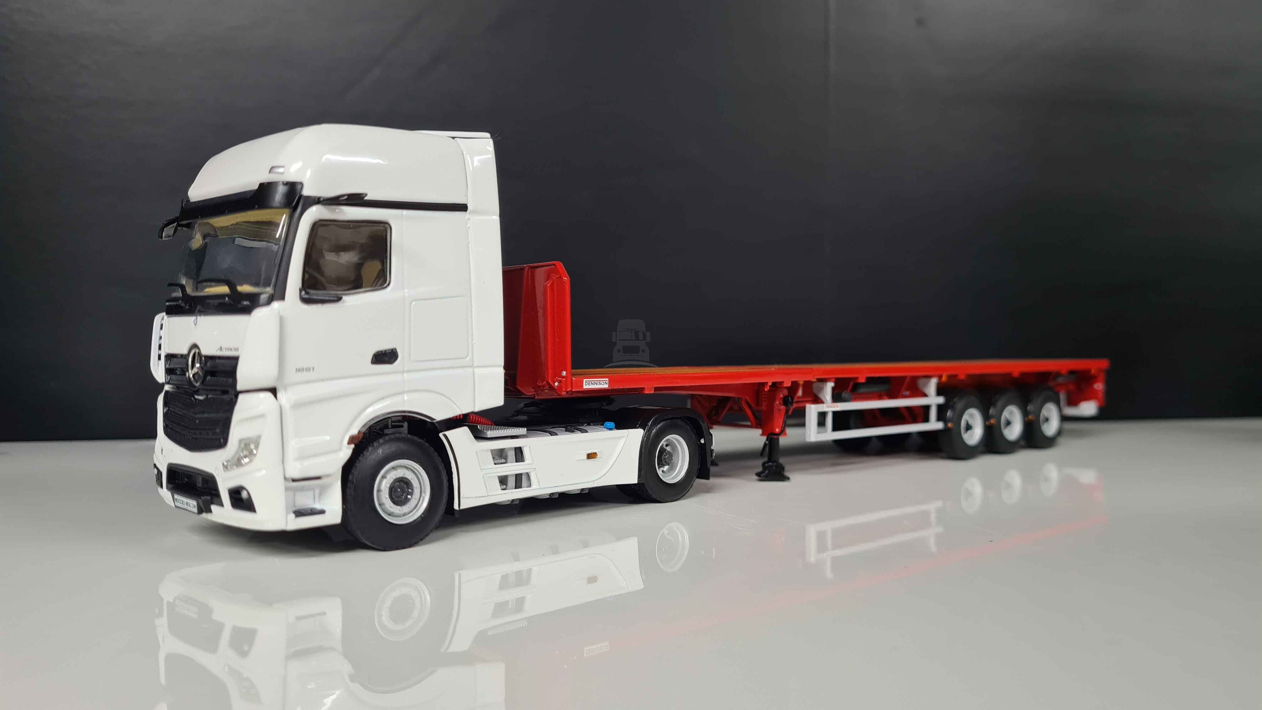 1/50 Mercedes Actros 4x2  + FLATBED TRAILER - 3 AXLE Tır Çekici