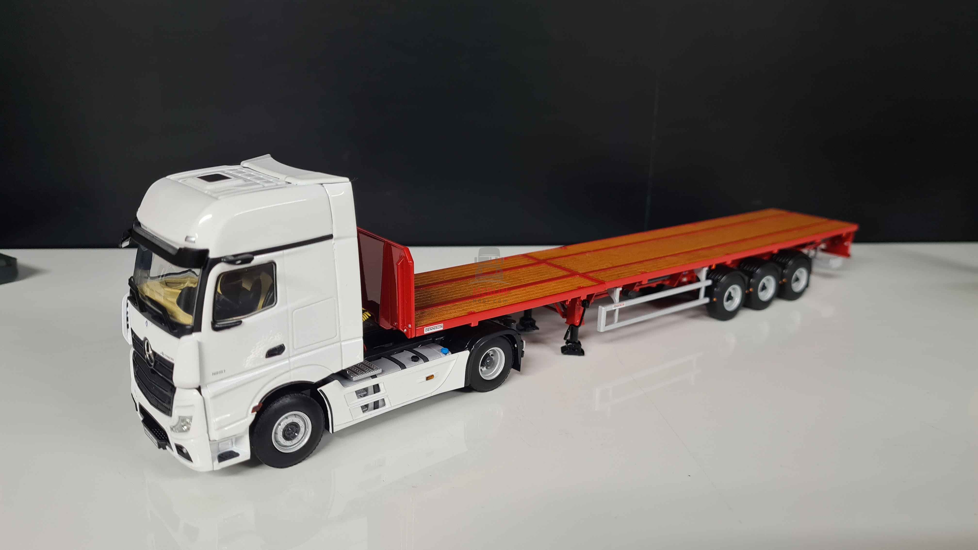 1/50 Mercedes Actros 4x2  + FLATBED TRAILER - 3 AXLE Tır Çekici