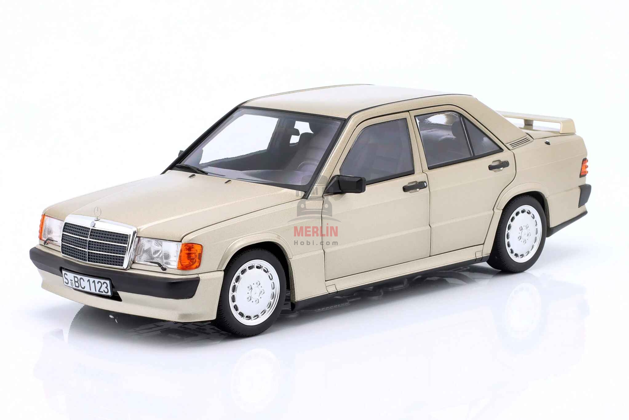 1/18 Norev Mercedes-Benz 190 E 2.3-16 1984 Duman Gümüş Metalik