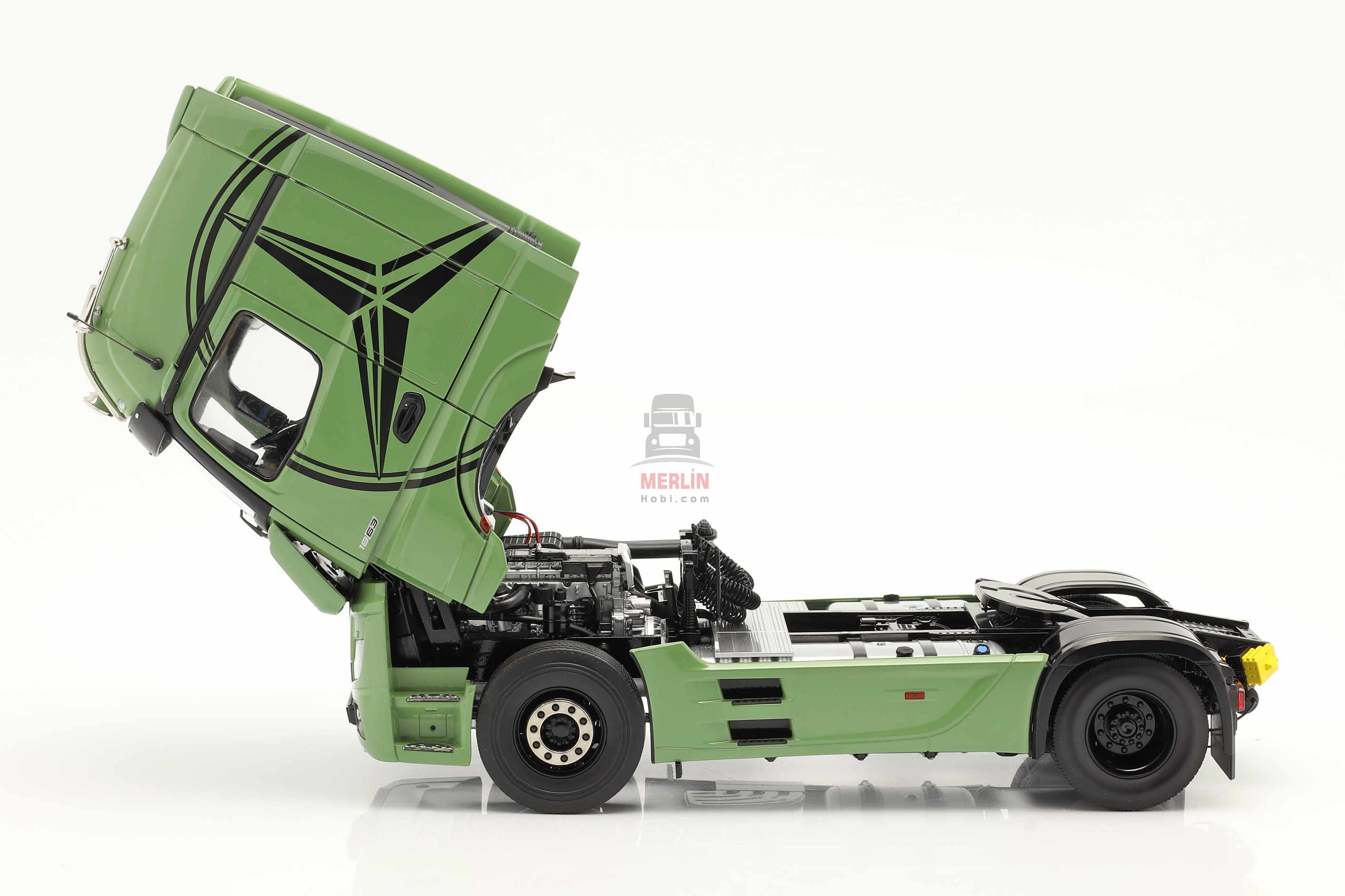 1/18 Mercedes-Benz Actros GigaSpace 4x2 - Yeşil 