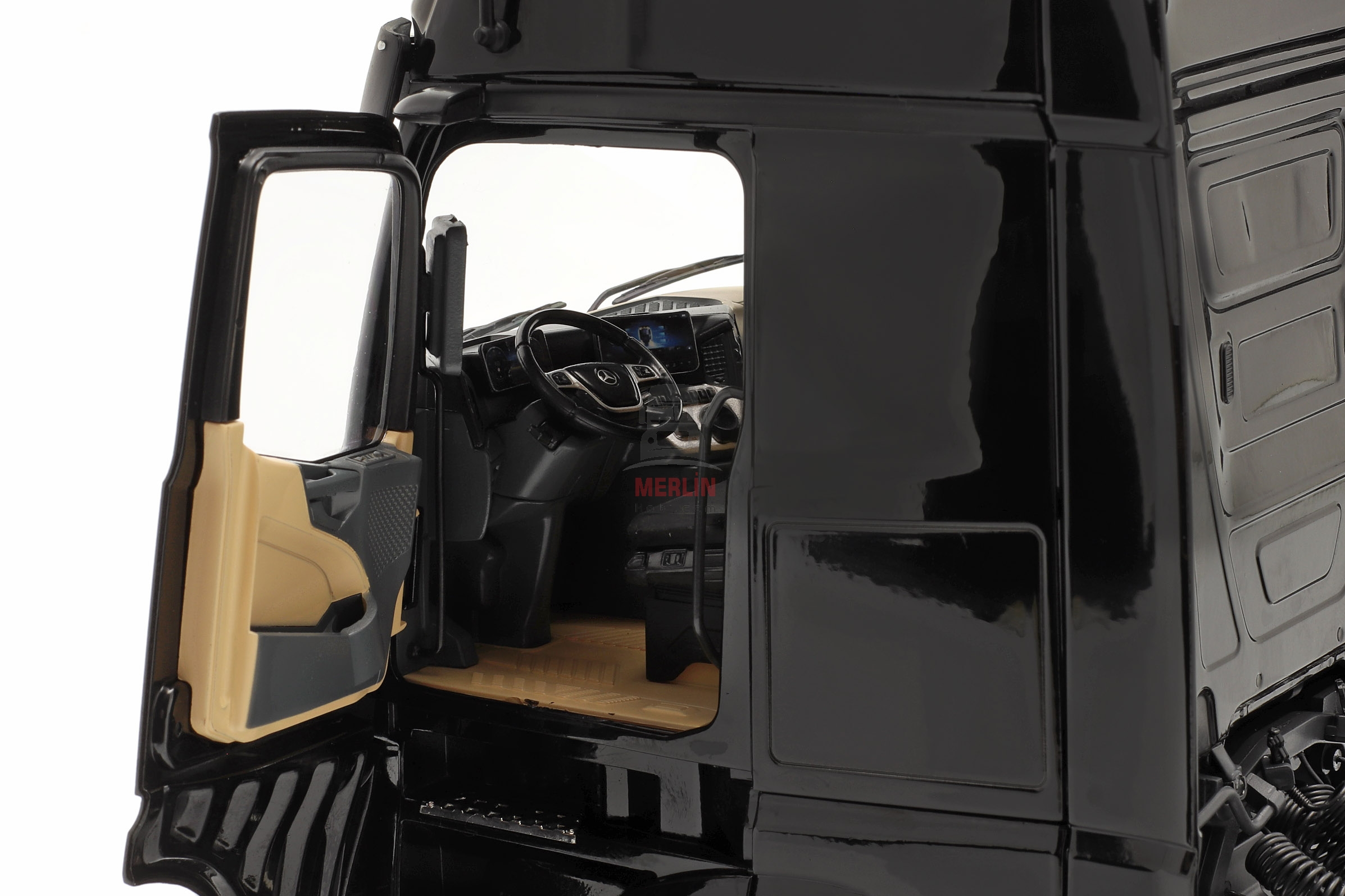 1/18 Mercedes-Benz Actros GigaSpace 4x2 - Siyah 