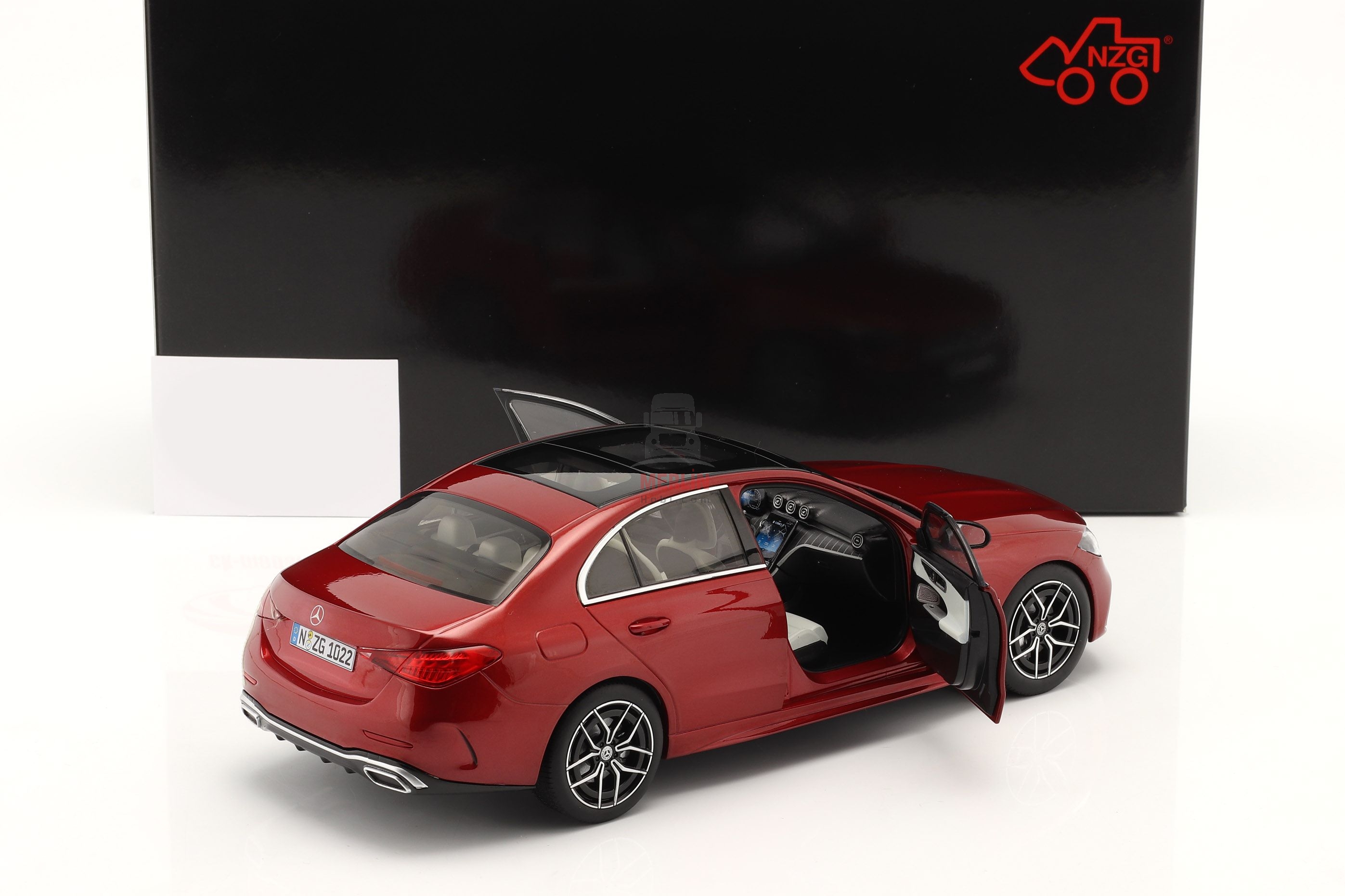 1/18 Mercedes-Benz C-Serisi W206 Metalik Kırmızı