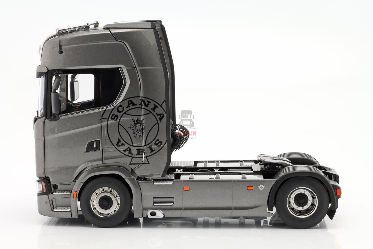 1/18 Scania V8 730S 4x2 GRİ Renk - nzg