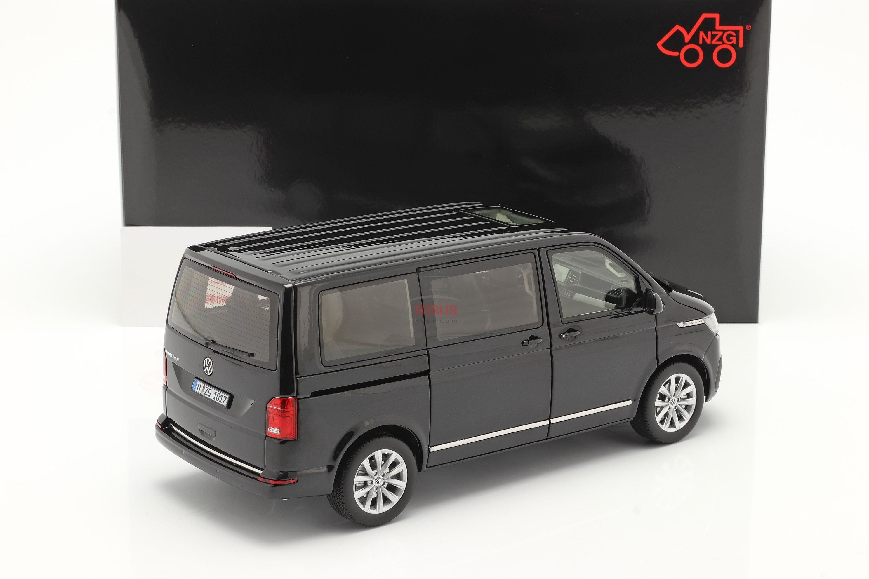 1/18 Volkswagen T6.1 koyu siyah