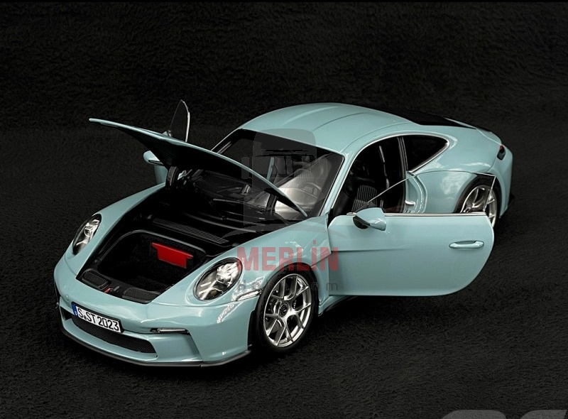 1/18 Norev Porsche 911 S/T 2023 Bleu Meissen 