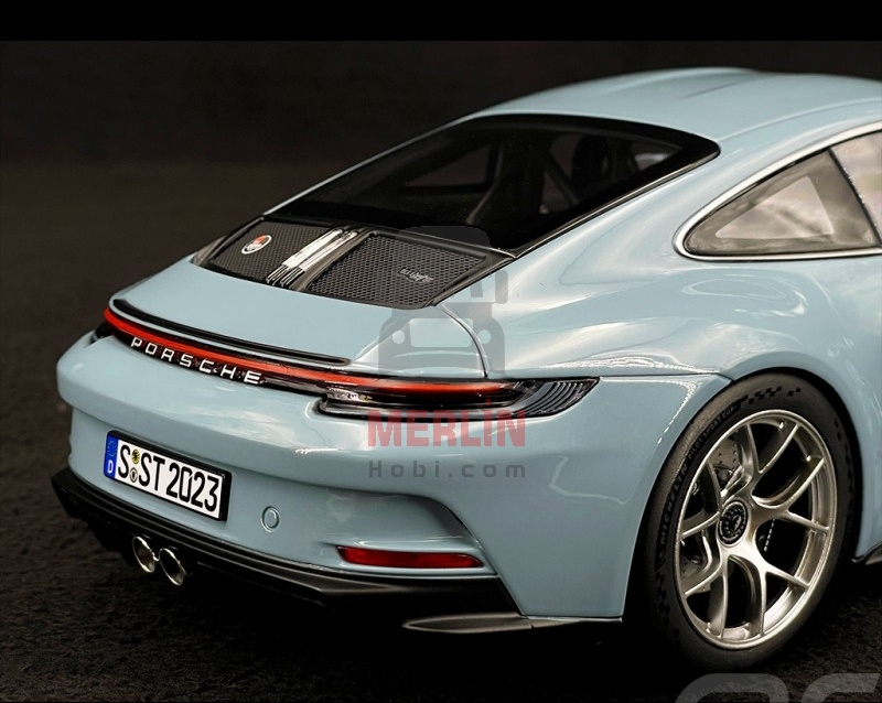 1/18 Norev Porsche 911 S/T 2023 Bleu Meissen 