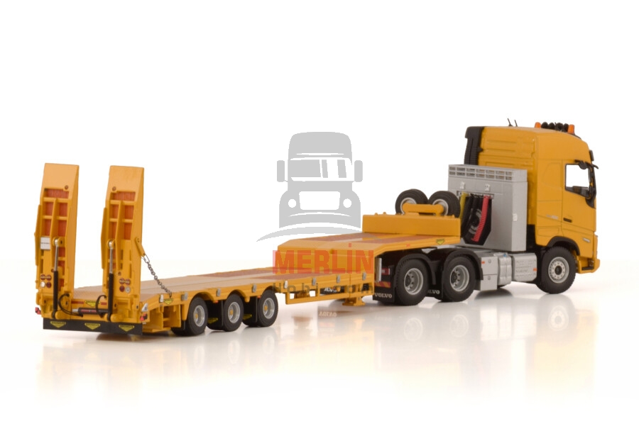 1/50 Lowbed; VOLVO FH5 GLOBETROTTER 6X2 TAG AXLE SEMI LOW LOADER WITH RAMPS - 3 AXLE